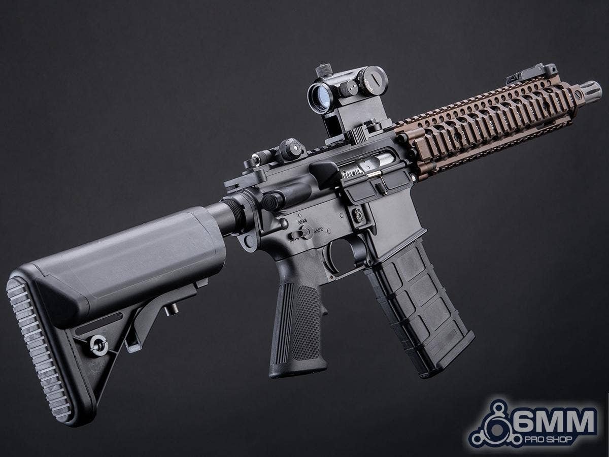 Daniel Defense M4/ MK18 Rifle GBB - Desert & Noir - EMG/ Golden Eagle ...